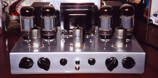 Stereo Power Amp (front view)